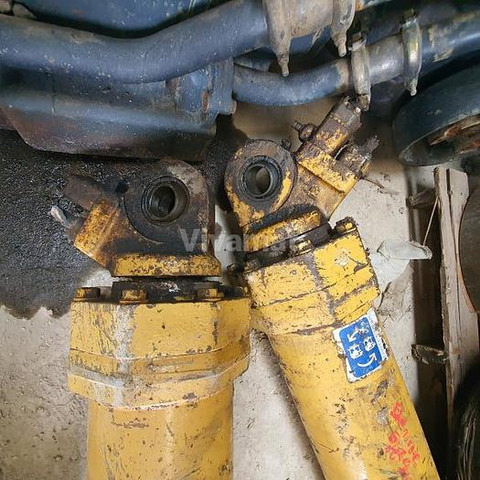 Caterpillar HG/08 VERRIN BENNE 769C 769D 771C 771D - - Recambio: foto 2 Caterpillar HG/08 VERRIN BENNE 769C 769D 771C 771D - - Recambio: foto 2