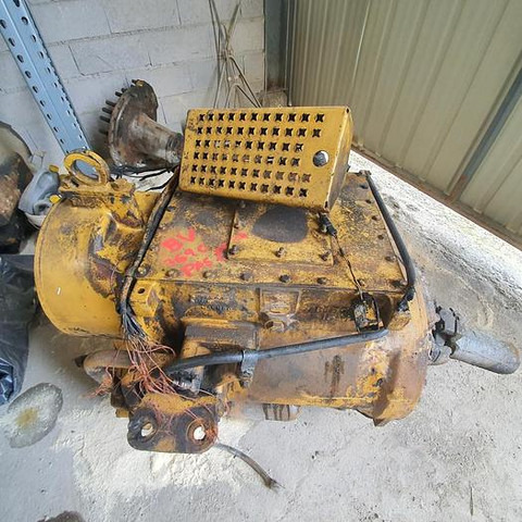 Caterpillar HG/08 VERRIN BENNE 769C 769D 771C 771D - - Recambio: foto 1 Caterpillar HG/08 VERRIN BENNE 769C 769D 771C 771D - - Recambio: foto 1