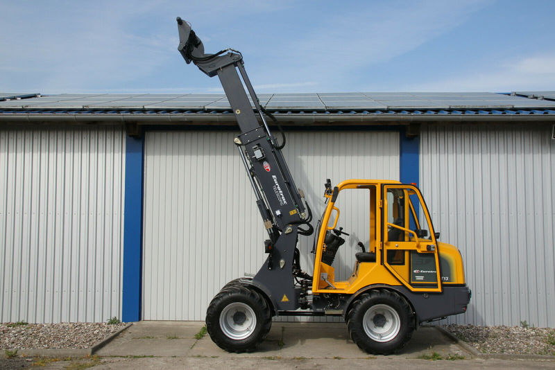 Eurotrac T 13 Teleskop Radlader Hoflader - Cargadora de ruedas telescópica: foto 3 Eurotrac T 13 Teleskop Radlader Hoflader - Cargadora de ruedas telescópica: foto 3