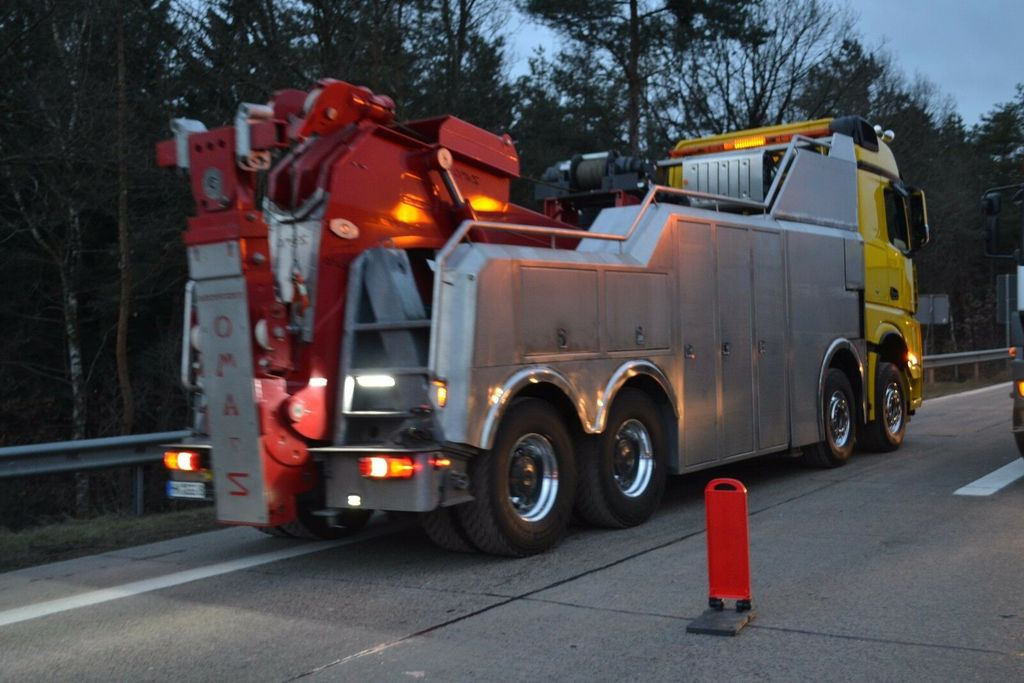 Mercedes-Benz Arocs 4163 8x4 G&G Heavy Wrecker Mercedes-Benz Arocs 4163 8x4 G&G Heavy Wrecker - Grua de remolque autos: foto 4 Mercedes-Benz Arocs 4163 8x4 G&G Heavy Wrecker Mercedes-Benz Arocs 4163 8x4 G&G Heavy Wrecker - Grua de remolque autos: foto 4