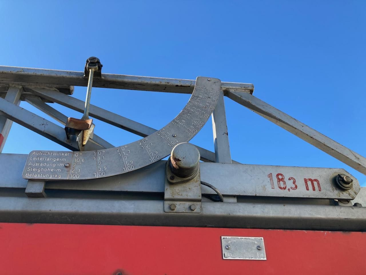 Camión de bomberos Magirus-Deutz K.H.D. 70D6F "Eicher" Magirus-Deutz K.H.D. 70D6F "Eicher": foto 6 Camión de bomberos Magirus-Deutz K.H.D. 70D6F "Eicher" Magirus-Deutz K.H.D. 70D6F "Eicher": foto 6