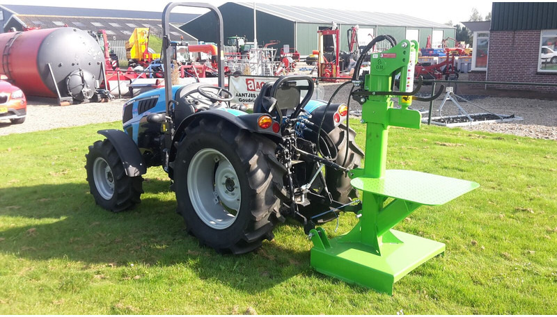 Agomac houtklover - Astilladora de leña: foto 1 Agomac houtklover - Astilladora de leña: foto 1