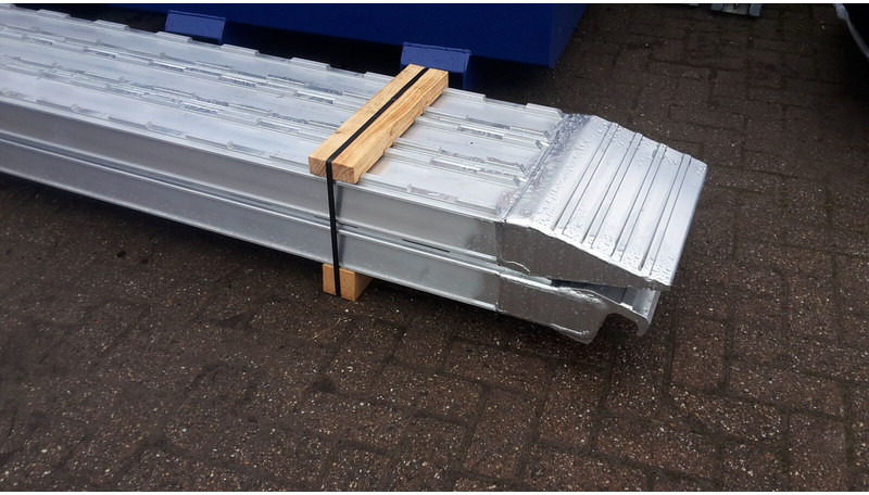 Aluminium rijplanken - Rampa de carga: foto 2 Aluminium rijplanken - Rampa de carga: foto 2