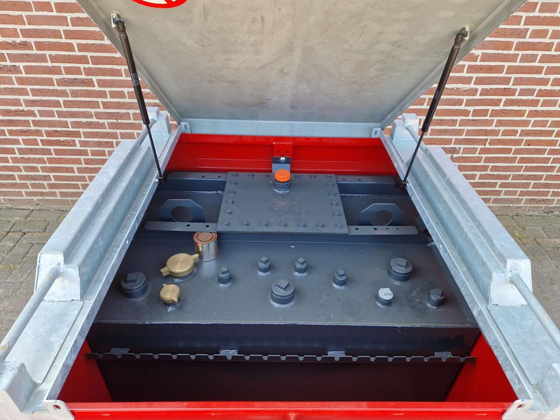 Diesel tank/ IBC - Tanque de almacenamiento: foto 4 Diesel tank/ IBC - Tanque de almacenamiento: foto 4