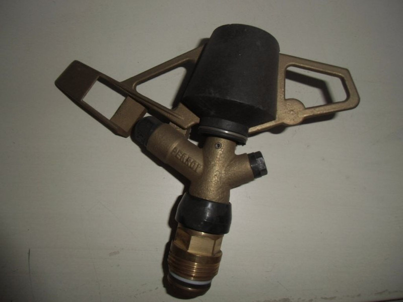 Onbekend Perrotsproeiers - Implemento para Maquinaria agrícola: foto 1 Onbekend Perrotsproeiers - Implemento para Maquinaria agrícola: foto 1