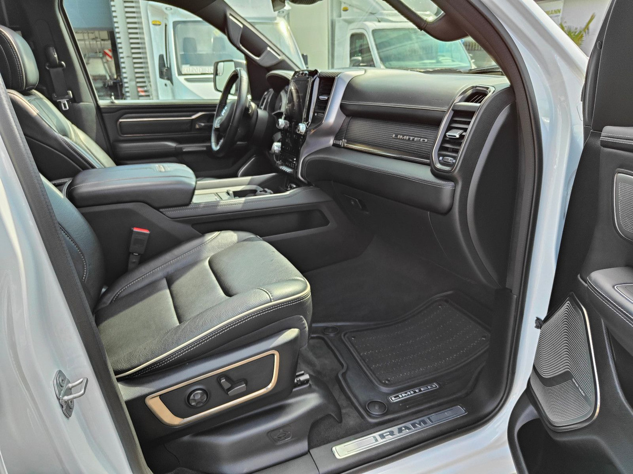 SUV/ Todoterreno Dodge RAM HEMI Limited 5.7 PRINS LPG Luftfederung: foto 9 SUV/ Todoterreno Dodge RAM HEMI Limited 5.7 PRINS LPG Luftfederung: foto 9