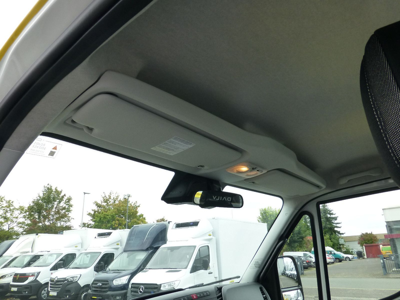 Grua de remolque autos Iveco DAILY 72C18 Schiebeplateu Luftfed Navi Hubbrille: foto 22