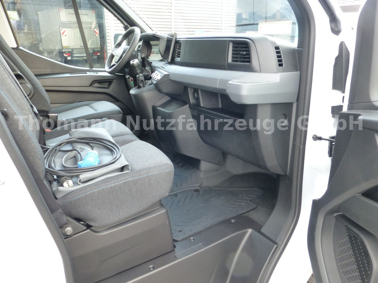 Furgoneta frigorifica Renault NEW Master 2025 Kühlkoffer LBW Xarios 300 Premiu: foto 9