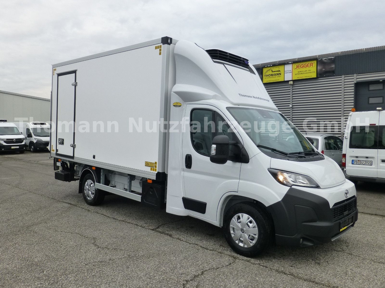 Toyota PROACE MAX Kühlkoffer LBW Xarios 300GH Aut. Navi - Furgoneta frigorifica: foto 1 Toyota PROACE MAX Kühlkoffer LBW Xarios 300GH Aut. Navi - Furgoneta frigorifica: foto 1