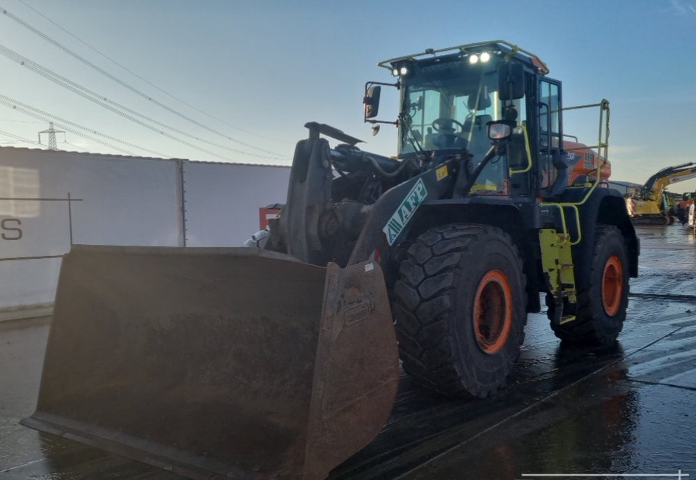 DOOSAN DL 320-7 - Cargadora de ruedas: foto 1 DOOSAN DL 320-7 - Cargadora de ruedas: foto 1