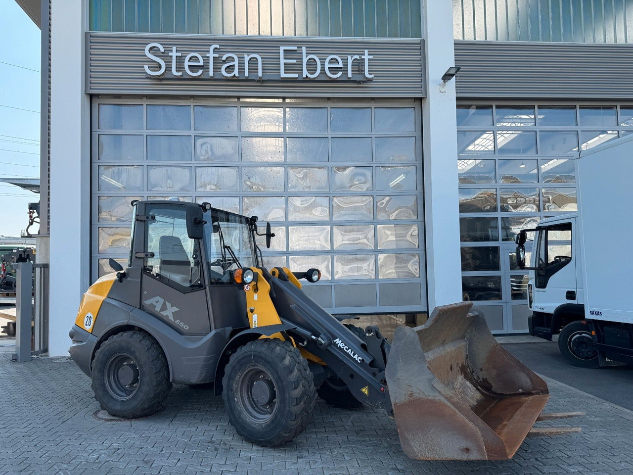 Ahlmann AX 850 / nur: 671h / 11.2022 / Gabel / Schaufel - Cargadora de ruedas: foto 1 Ahlmann AX 850 / nur: 671h / 11.2022 / Gabel / Schaufel - Cargadora de ruedas: foto 1