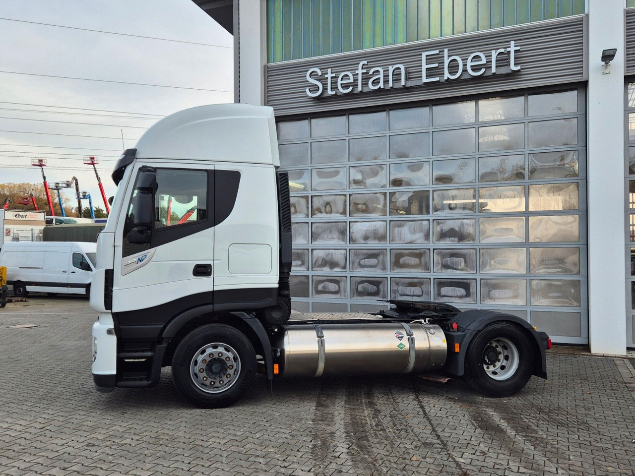 Iveco Stralis 460NP LNG 4x2 3 Stück - Cabeza tractora: foto 5 Iveco Stralis 460NP LNG 4x2 3 Stück - Cabeza tractora: foto 5