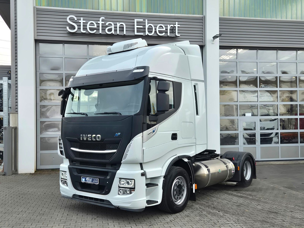 Iveco Stralis 460NP LNG Standklima Xenon 3 Stück - Cabeza tractora: foto 1 Iveco Stralis 460NP LNG Standklima Xenon 3 Stück - Cabeza tractora: foto 1