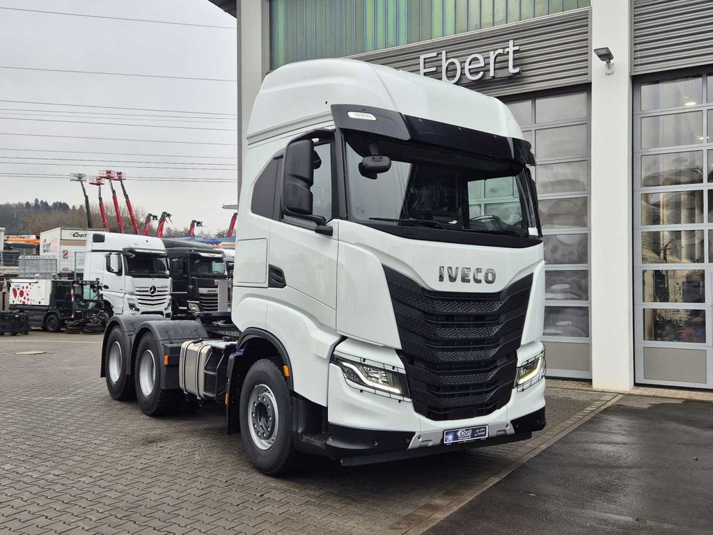 Iveco X-Way AS440X57TZ/P ON+ 6x4 Intarder 2xBett Iveco X-Way AS440X57TZ/P ON+ 6x4 Intarder 2xBett - Cabeza tractora: foto 2 Iveco X-Way AS440X57TZ/P ON+ 6x4 Intarder 2xBett Iveco X-Way AS440X57TZ/P ON+ 6x4 Intarder 2xBett - Cabeza tractora: foto 2