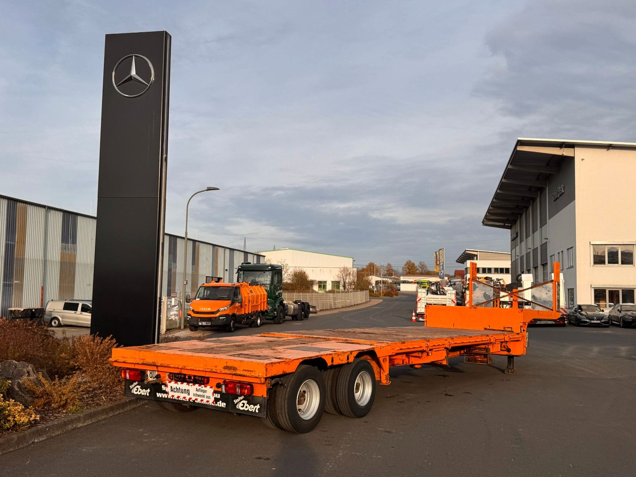 Dinkel DSAFA 36000 Schräglader/Tieflader 2x Lenkachse - Semirremolque góndola rebajadas: foto 2 Dinkel DSAFA 36000 Schräglader/Tieflader 2x Lenkachse - Semirremolque góndola rebajadas: foto 2