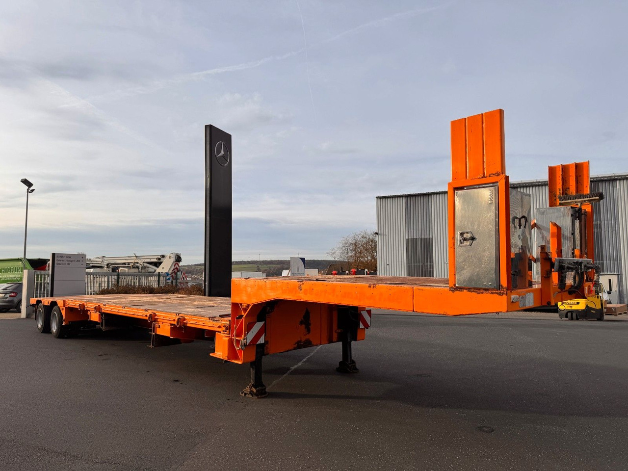 Dinkel DSAFA 36000 Schräglader/Tieflader 2x Lenkachse - Semirremolque góndola rebajadas: foto 3 Dinkel DSAFA 36000 Schräglader/Tieflader 2x Lenkachse - Semirremolque góndola rebajadas: foto 3