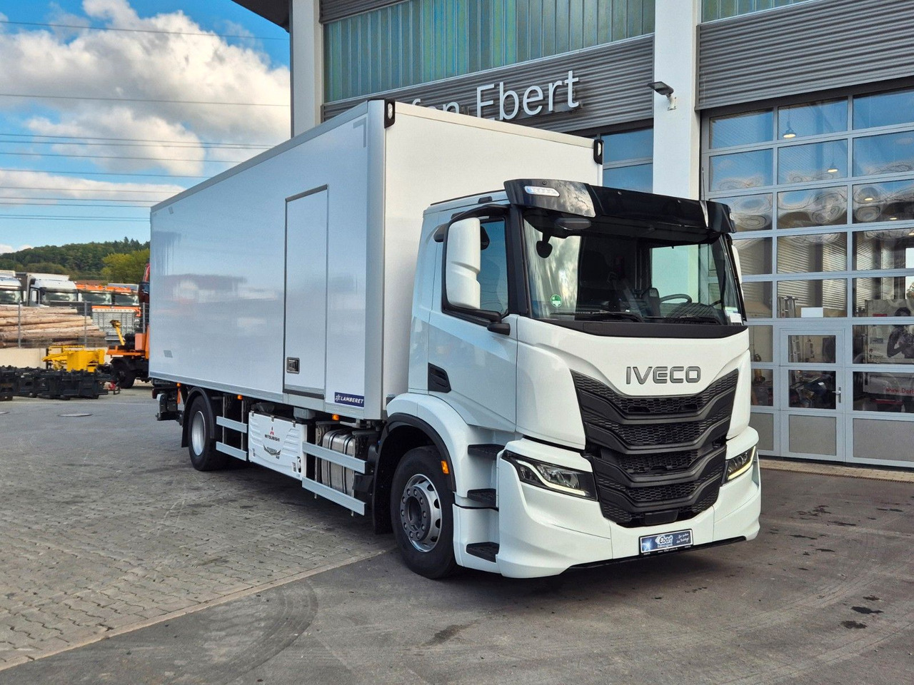 Iveco AD190S40/FP Lamberet Mitsubishi LBW Tür AHK - Camión frigorífico: foto 2 Iveco AD190S40/FP Lamberet Mitsubishi LBW Tür AHK - Camión frigorífico: foto 2