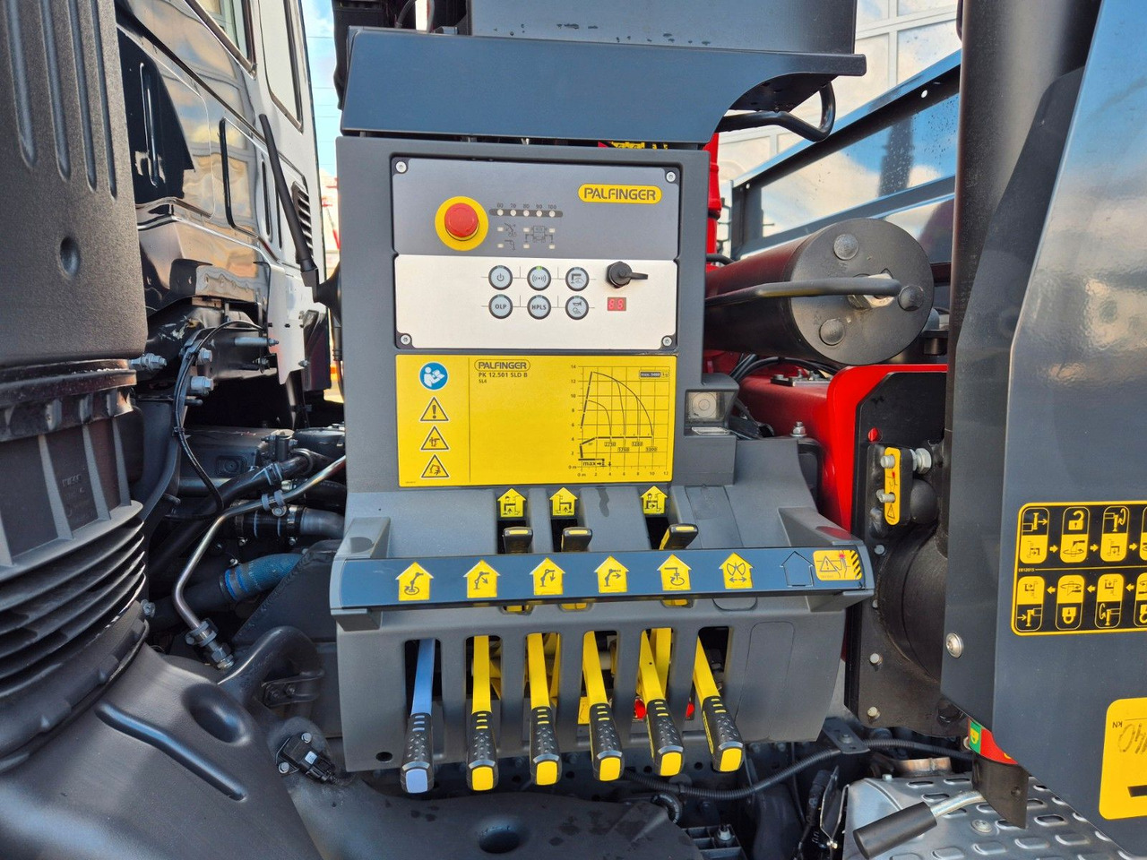 Camión volquete, Camión grúa Iveco AD200X46/P HR OFF Palfinger PK 12.501 Funk AHK: foto 15 Camión volquete, Camión grúa Iveco AD200X46/P HR OFF Palfinger PK 12.501 Funk AHK: foto 15