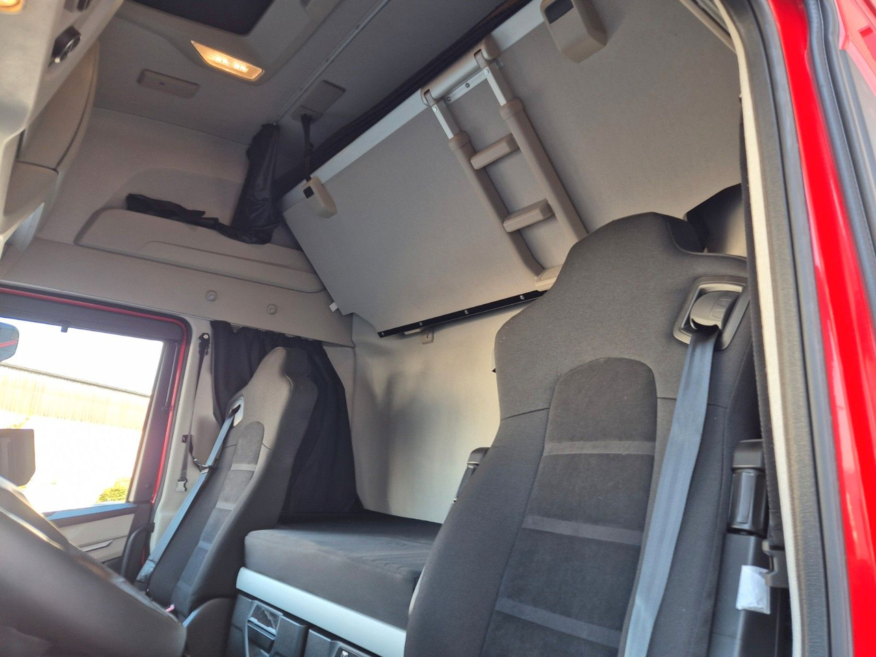 Camión transporte de bebidas Iveco AS260S50Y/FS Schwenkwand LBW 2xAHK CAM Intarder: foto 20