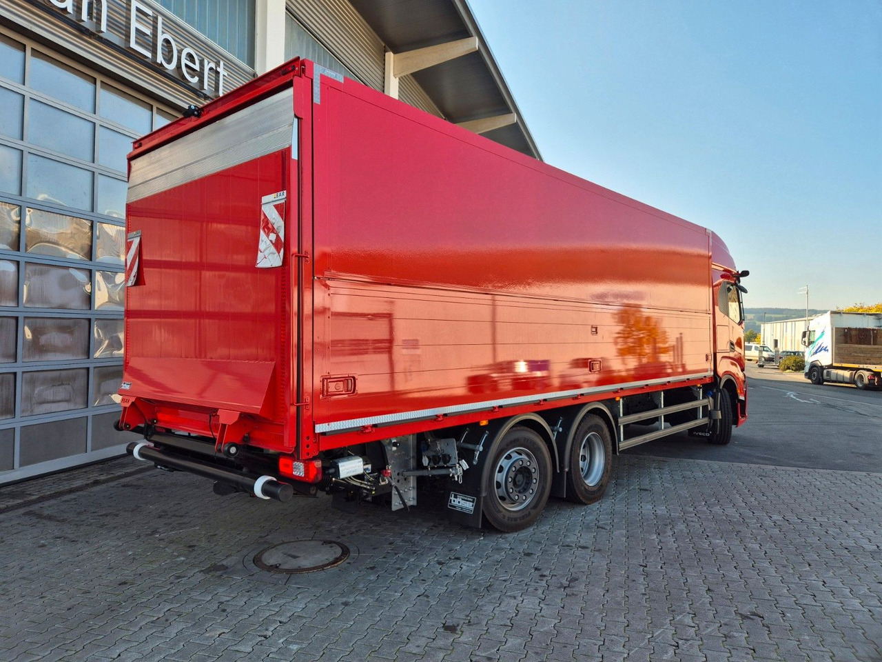 Camión transporte de bebidas Iveco AS260S50Y/FS Schwenkwand LBW 2xAHK CAM Intarder: foto 12