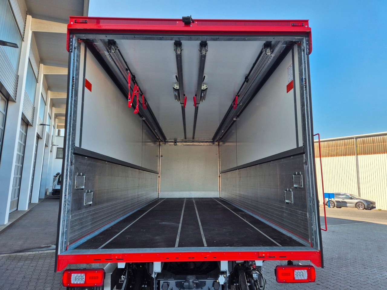 Camión transporte de bebidas Iveco AS260S50Y/FS Schwenkwand LBW 2xAHK CAM Intarder: foto 15