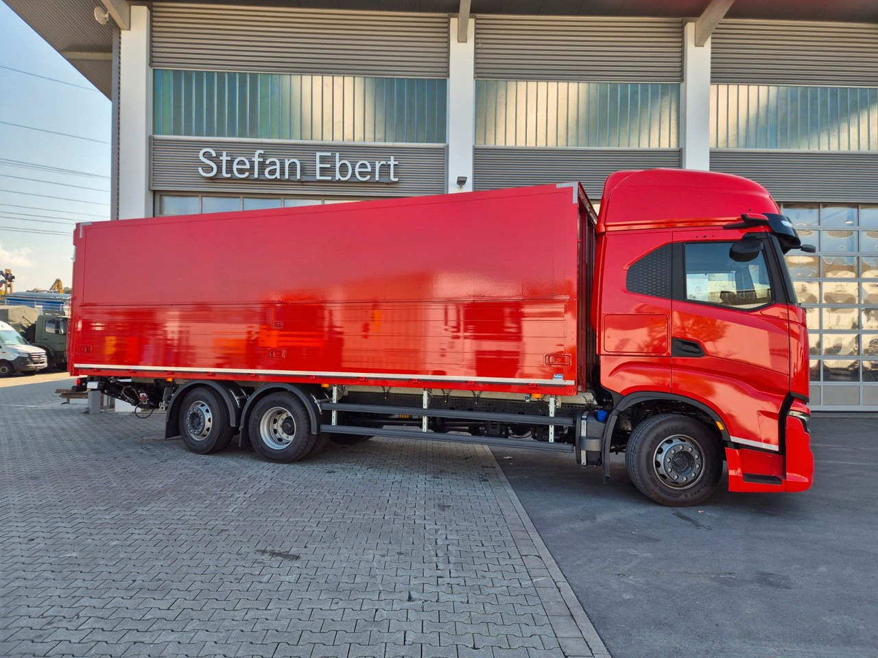 Camión transporte de bebidas Iveco AS260S50Y/FS Schwenkwand LBW 2xAHK CAM Intarder: foto 32