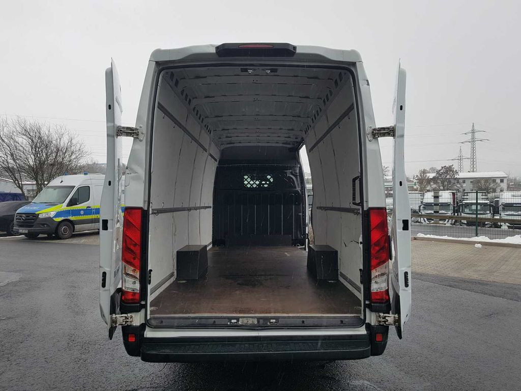 Iveco Daily 35 S16 A8 V *Klima*Automatik*L4.100mm* - Furgón: foto 5 Iveco Daily 35 S16 A8 V *Klima*Automatik*L4.100mm* - Furgón: foto 5