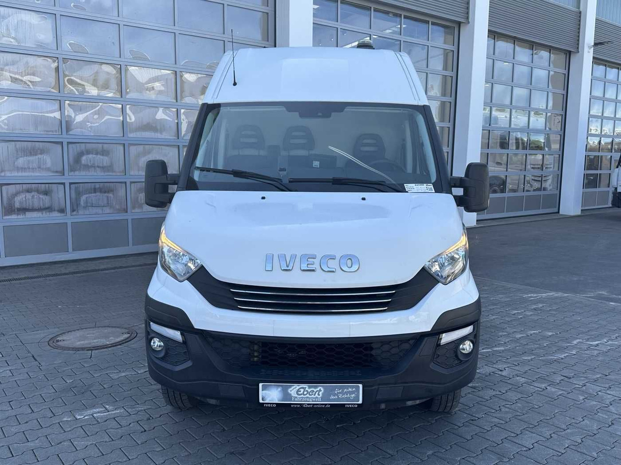 Iveco Daily 50C16 R4.100mm *AHK*Automatik*Ladekran* - Furgón: foto 2 Iveco Daily 50C16 R4.100mm *AHK*Automatik*Ladekran* - Furgón: foto 2