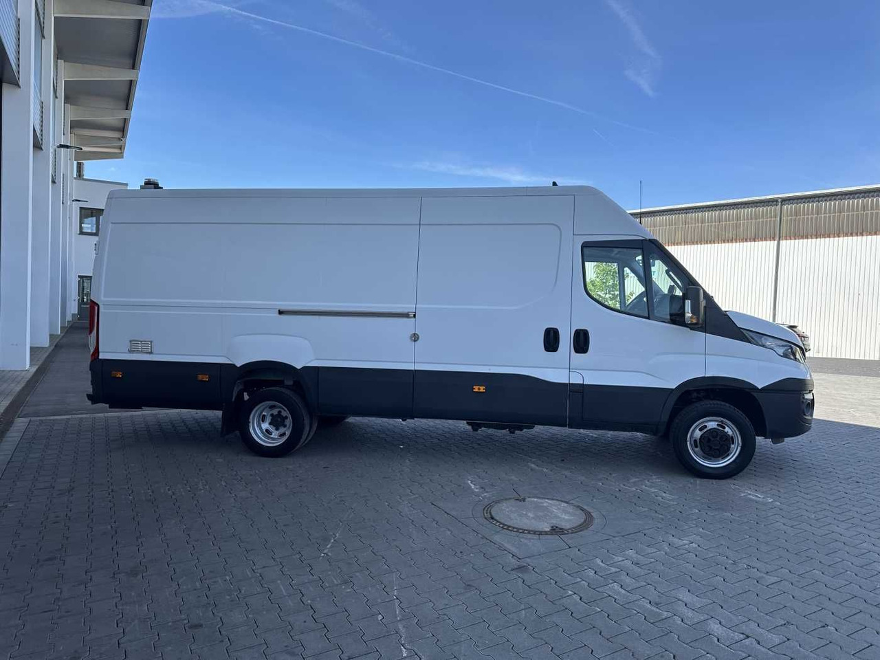 Iveco Daily 50C16 R4.100mm *AHK*Automatik*Ladekran* - Furgón: foto 4 Iveco Daily 50C16 R4.100mm *AHK*Automatik*Ladekran* - Furgón: foto 4