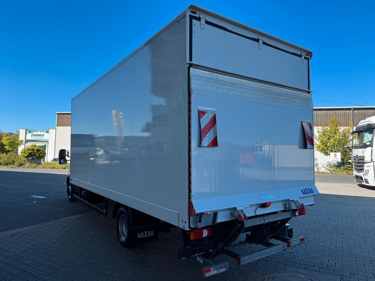 Arrendamiento de  Iveco Daily 70C18 A8 *Koffer*LBW*Automatik* Iveco Daily 70C18 A8 *Koffer*LBW*Automatik*: foto 7 Arrendamiento de  Iveco Daily 70C18 A8 *Koffer*LBW*Automatik* Iveco Daily 70C18 A8 *Koffer*LBW*Automatik*: foto 7