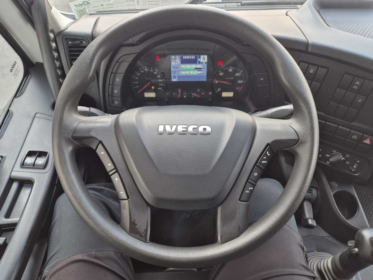 Arrendamiento de  Iveco Stralis AT190S31/P BDF Klima Standh. AHK Bett Iveco Stralis AT190S31/P BDF Klima Standh. AHK Bett: foto 13