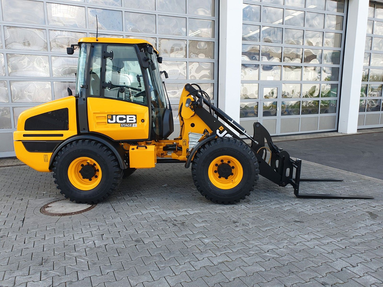 JCB 407 SV / Neufahrzeug / Gabel - Cargadora de ruedas: foto 2 JCB 407 SV / Neufahrzeug / Gabel - Cargadora de ruedas: foto 2