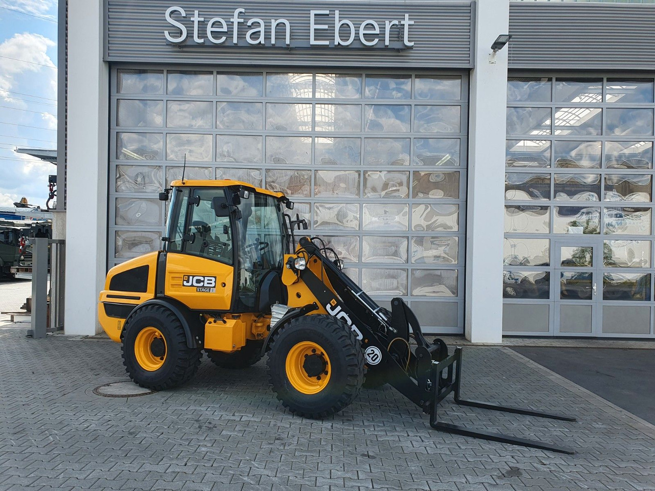 JCB 407 SV / Neufahrzeug / Gabel - Cargadora de ruedas: foto 1 JCB 407 SV / Neufahrzeug / Gabel - Cargadora de ruedas: foto 1