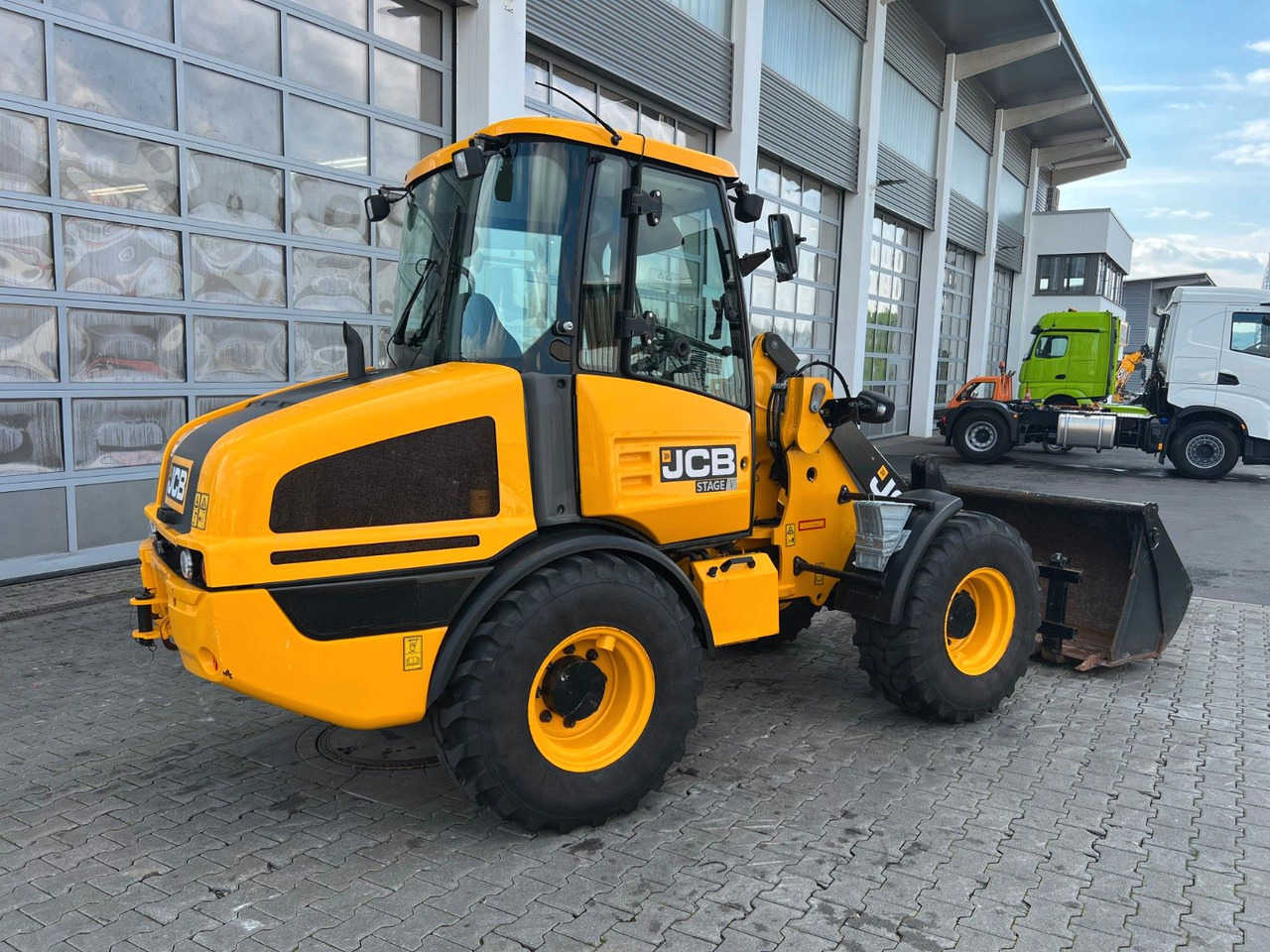 JCB 407 SV / nur 268h! / Klappschaufel & Gabel - Cargadora de ruedas: foto 3 JCB 407 SV / nur 268h! / Klappschaufel & Gabel - Cargadora de ruedas: foto 3