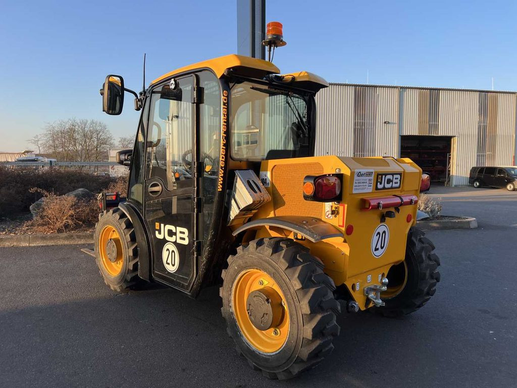 JCB 514-40 / nur 108h / 2023 / Eigengewicht: 2.700kg - Manipulador telescópico: foto 3 JCB 514-40 / nur 108h / 2023 / Eigengewicht: 2.700kg - Manipulador telescópico: foto 3