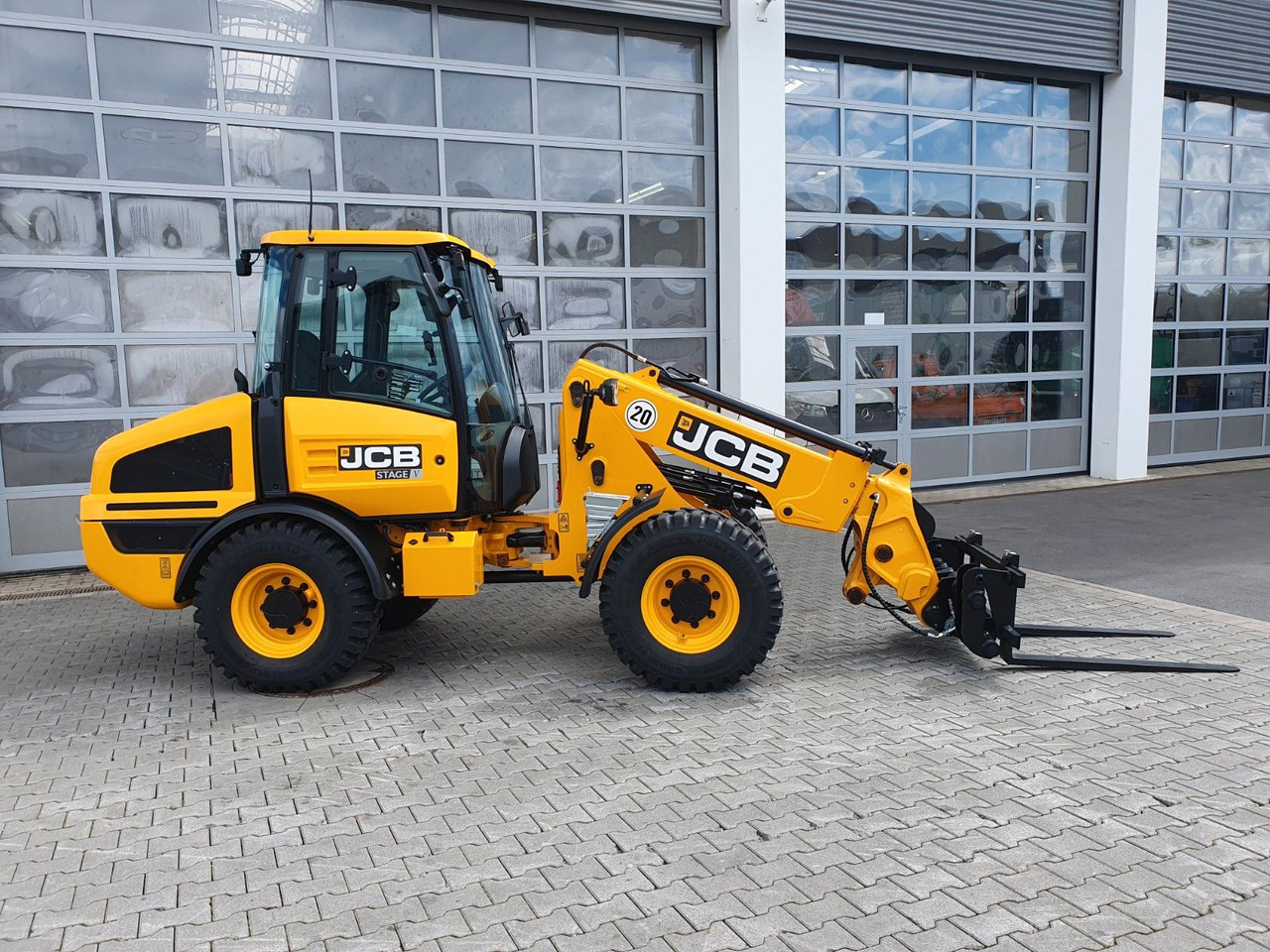 JCB TM 180 SV C / Neufahrzeug / Teleskop / Gabel - Cargadora de ruedas: foto 3 JCB TM 180 SV C / Neufahrzeug / Teleskop / Gabel - Cargadora de ruedas: foto 3