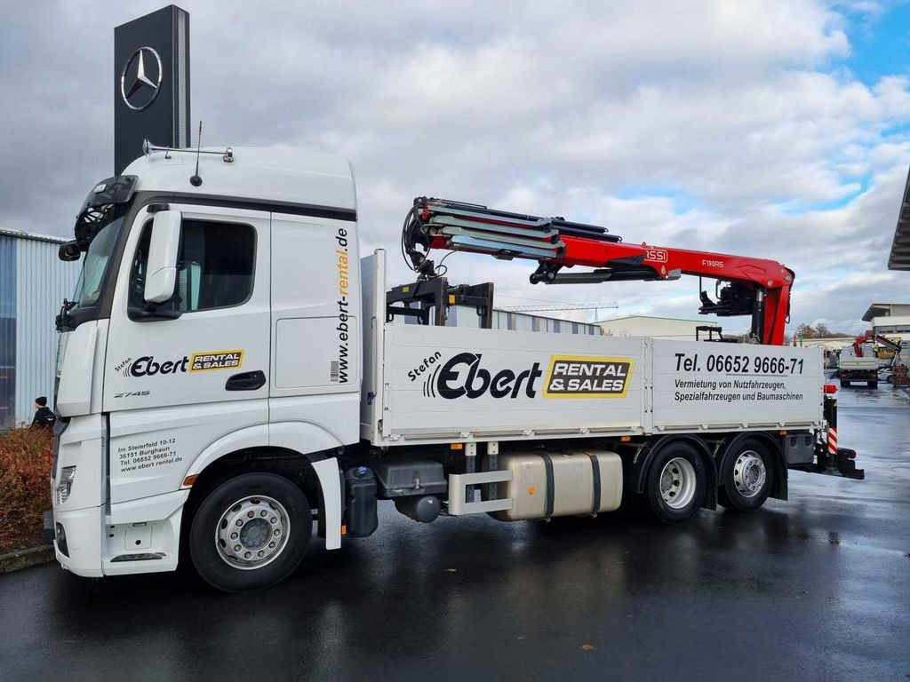Mercedes-Benz Actros 2745 L 6x2 Baustoffpritsche+Kran Retarder - Camión grúa, Camión caja abierta: foto 4 Mercedes-Benz Actros 2745 L 6x2 Baustoffpritsche+Kran Retarder - Camión grúa, Camión caja abierta: foto 4