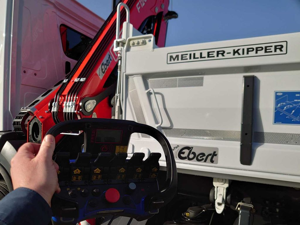 Camión volquete, Camión grúa nuevo Mercedes-Benz Arocs 1832 KK 4x2 Kipper+Kran Fassi F120+Funk: foto 12
