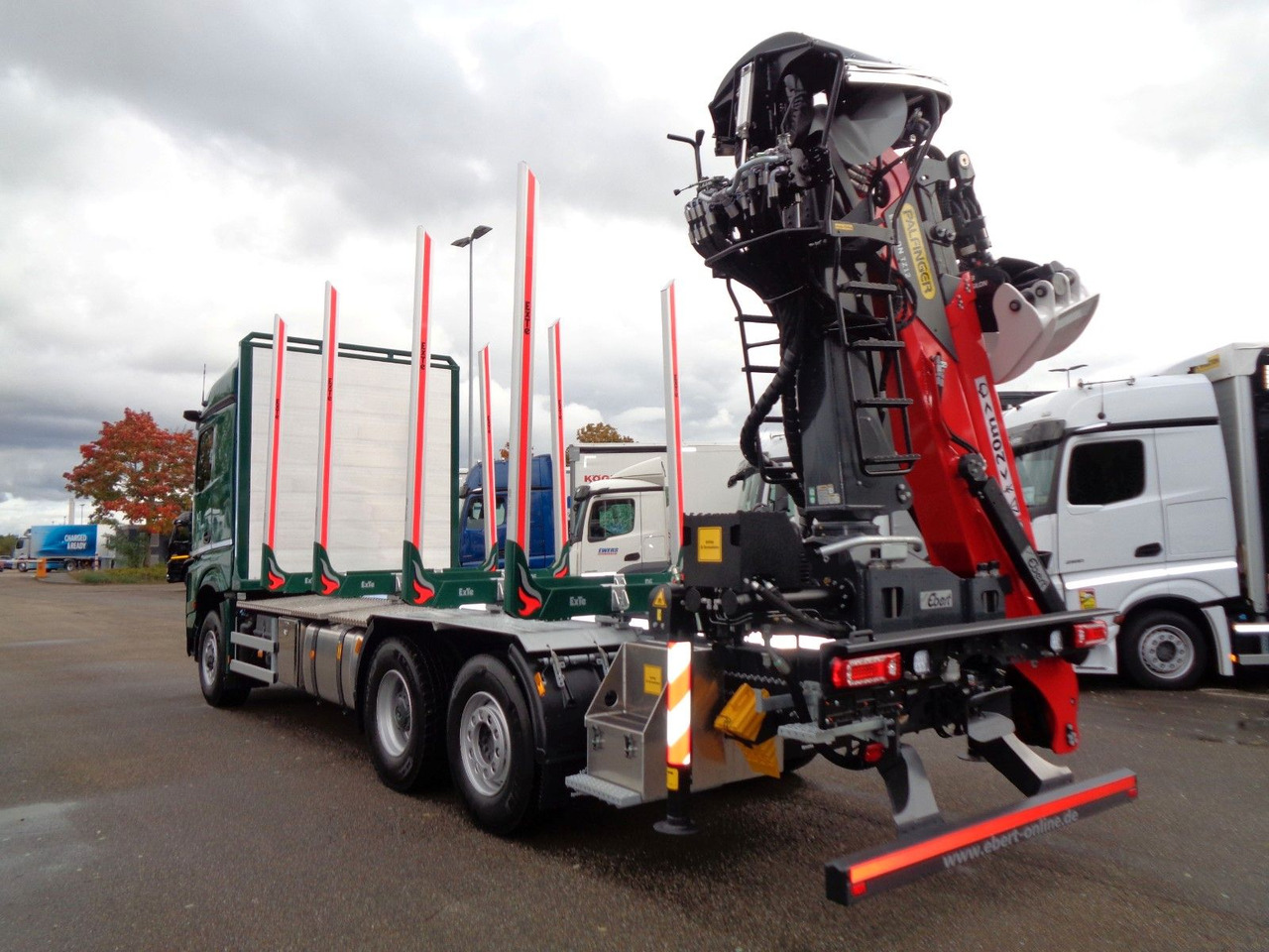 Mercedes-Benz Arocs 2551 L 6x2/4 HAD Palfinger Epsilon TZ12 - Camión forestal, Camión grúa: foto 2 Mercedes-Benz Arocs 2551 L 6x2/4 HAD Palfinger Epsilon TZ12 - Camión forestal, Camión grúa: foto 2