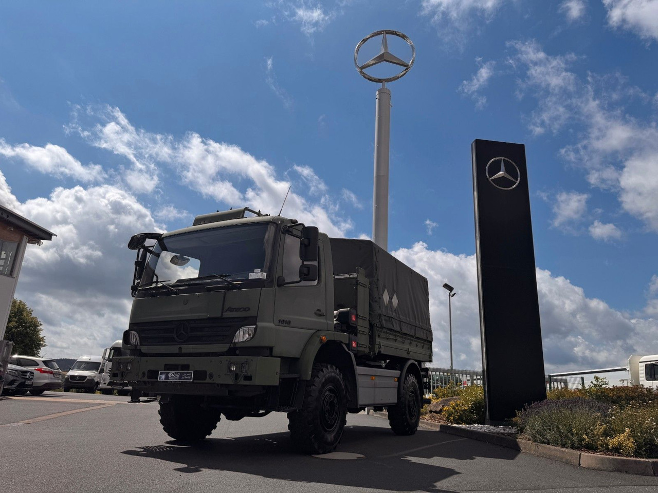 Mercedes-Benz Atego 1018 A 4x4 Singlebereifung 7 Stück vorh. - Camión lona: foto 1 Mercedes-Benz Atego 1018 A 4x4 Singlebereifung 7 Stück vorh. - Camión lona: foto 1