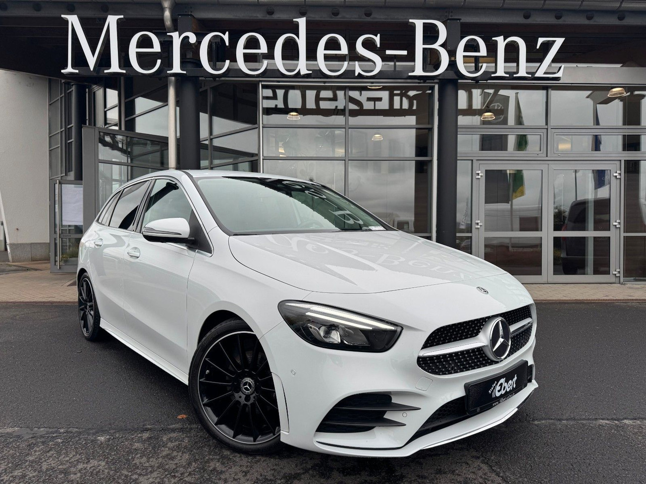 Mercedes-Benz B 200 AMG+Ambiente+360+LED+IHC+TotW - Berlina: foto 1 Mercedes-Benz B 200 AMG+Ambiente+360+LED+IHC+TotW - Berlina: foto 1