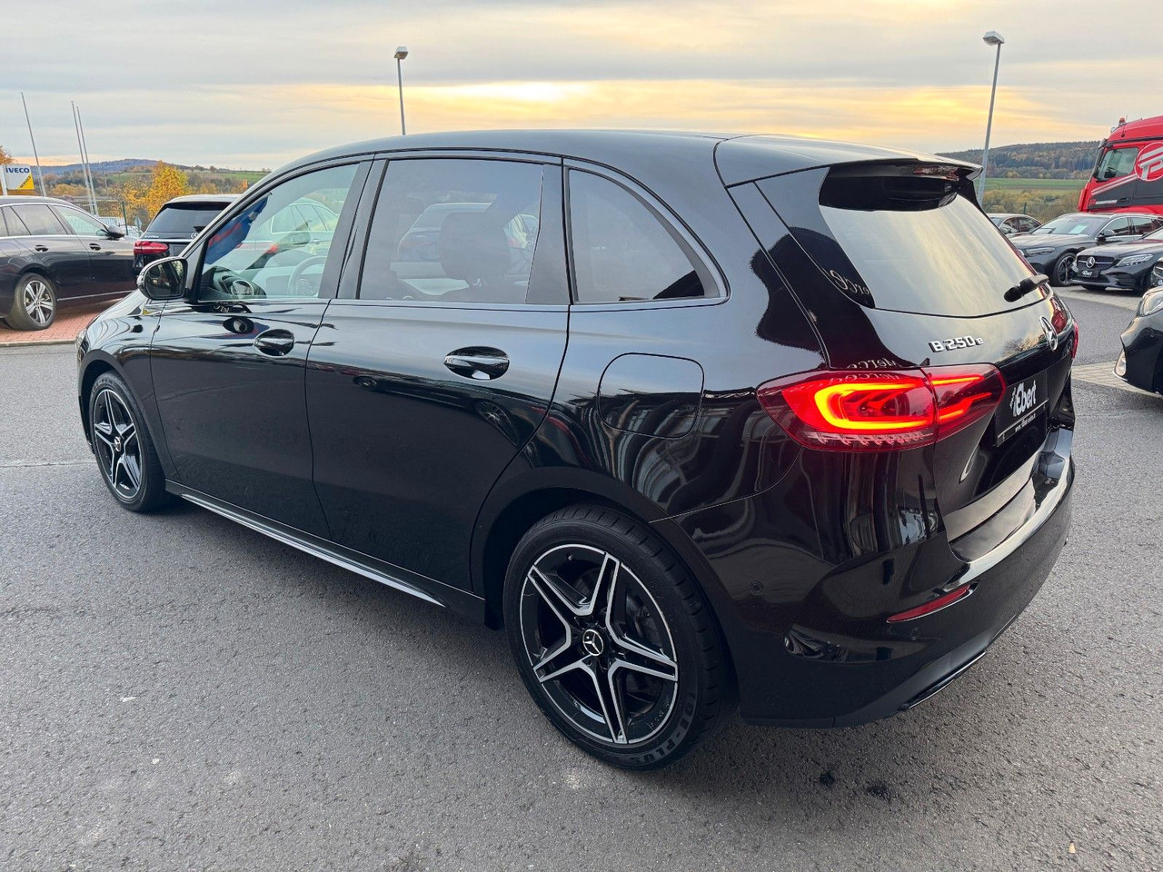 Mercedes-Benz B 250e Edition2020+AMG+Ambiente+Night+LED - Berlina: foto 3 Mercedes-Benz B 250e Edition2020+AMG+Ambiente+Night+LED - Berlina: foto 3