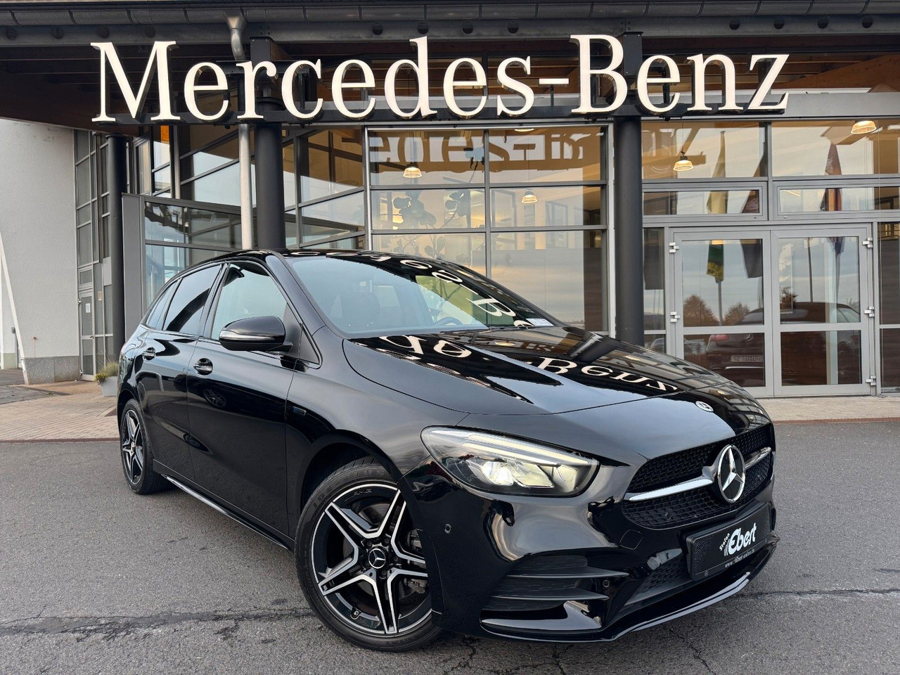 Mercedes-Benz B 250e Edition2020+AMG+Ambiente+Night+LED - Berlina: foto 1 Mercedes-Benz B 250e Edition2020+AMG+Ambiente+Night+LED - Berlina: foto 1