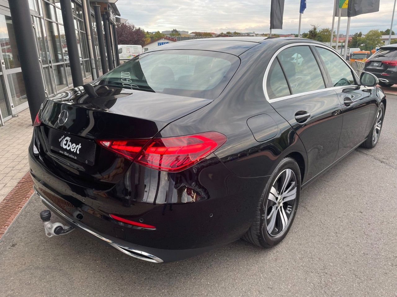 Mercedes-Benz C 200 d AVANTGARDE LED+AHK+R-Kamera+MBUX+ - Berlina: foto 4 Mercedes-Benz C 200 d AVANTGARDE LED+AHK+R-Kamera+MBUX+ - Berlina: foto 4