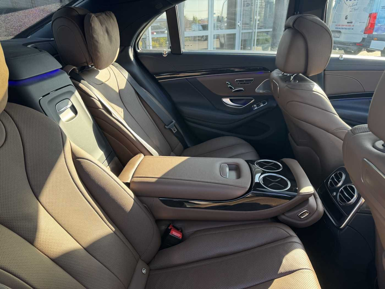 Mercedes-Benz S 400d 4M AMG+Pano+Burm+Distr+Massage+ HUD - Coche: foto 5 Mercedes-Benz S 400d 4M AMG+Pano+Burm+Distr+Massage+ HUD - Coche: foto 5