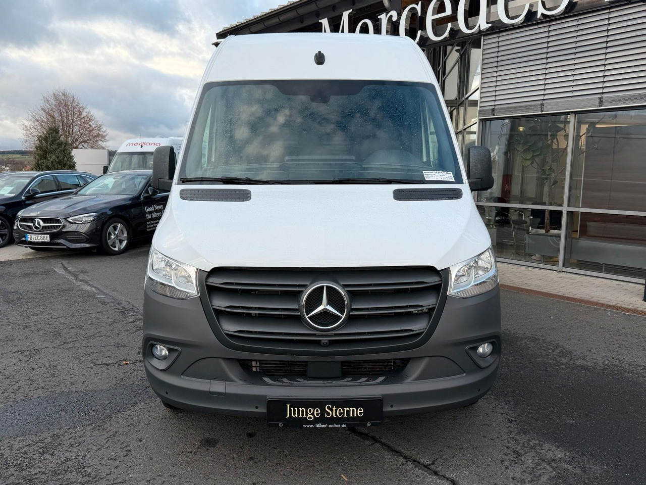 Mercedes-Benz Sprinter 317 CDI 3665 Klima 360 SHZ MBUX - Furgón: foto 2 Mercedes-Benz Sprinter 317 CDI 3665 Klima 360 SHZ MBUX - Furgón: foto 2
