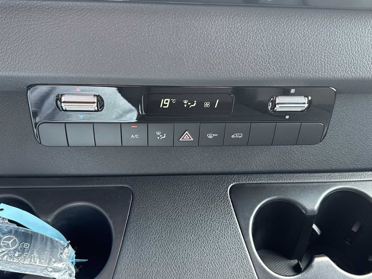 Furgón Mercedes-Benz Sprinter 319 CDI 4x4 4325 Kamera LED SHZ MBUX: foto 15