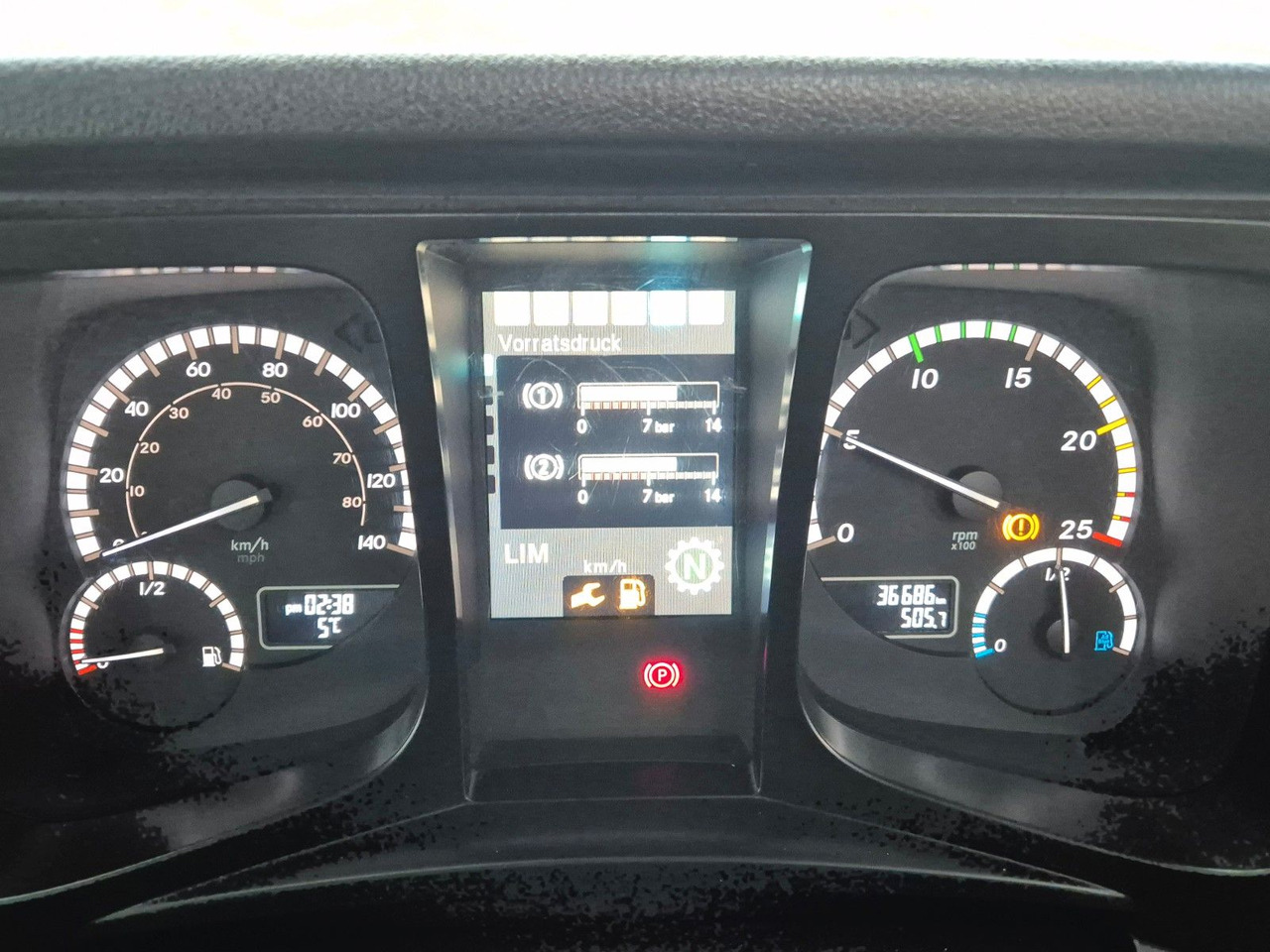 Camión forestal, Camión grúa Mercedes-Benz TUROX 8x8 Eschlböck Biber 92 Holzhacker / 1.512h: foto 28