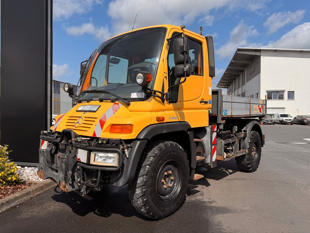 Mercedes-Benz Unimog U300 4x4 Vario-Pilot - Furgoneta caja abierta: foto 2 Mercedes-Benz Unimog U300 4x4 Vario-Pilot - Furgoneta caja abierta: foto 2