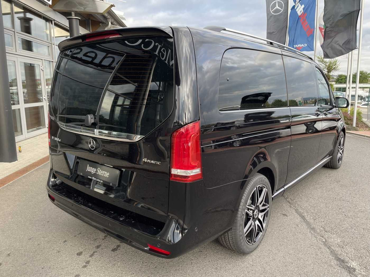 Mercedes-Benz V 300 d AVA 4MATIC AMG Kühlschrank AIRMATIC - Coche familiar: foto 4 Mercedes-Benz V 300 d AVA 4MATIC AMG Kühlschrank AIRMATIC - Coche familiar: foto 4